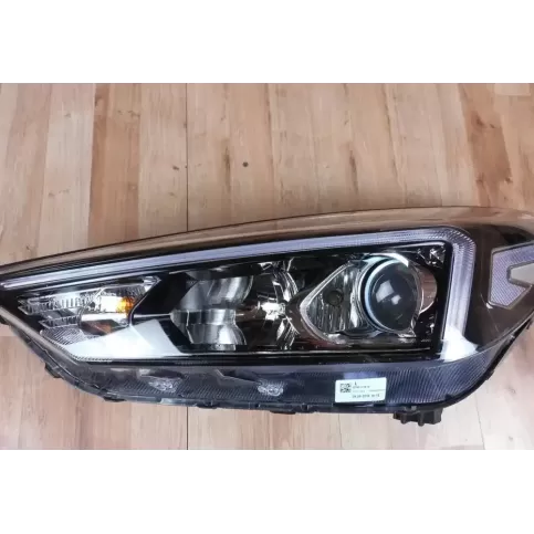 D792122A10 фара передня Hyundai Tucson LM 2010