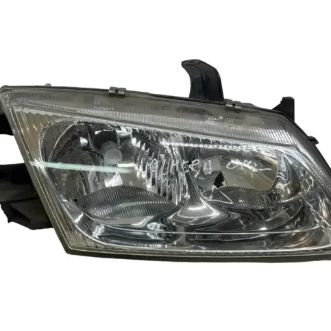 89004507 фара передня Nissan Almera N16 2001