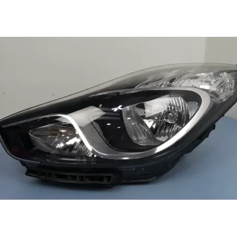 921011K000 фара передня Hyundai ix20 2014