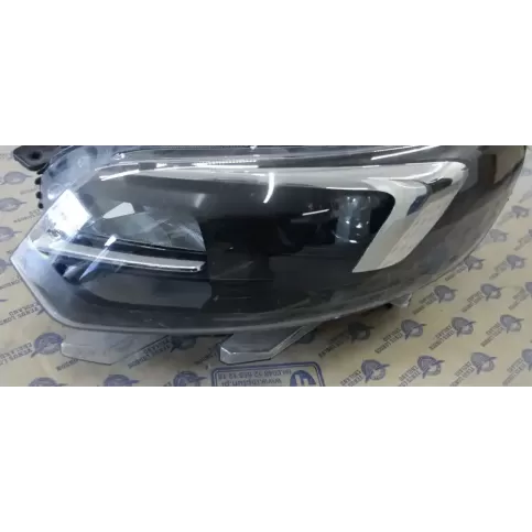 983283768000 фара передняя Opel Zafira C 2019