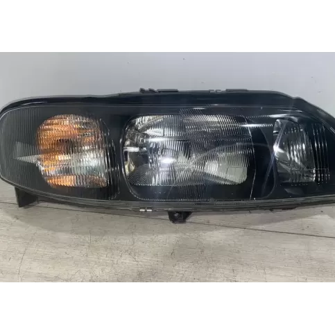 R2502A0116 фара передня Volvo V70 2003