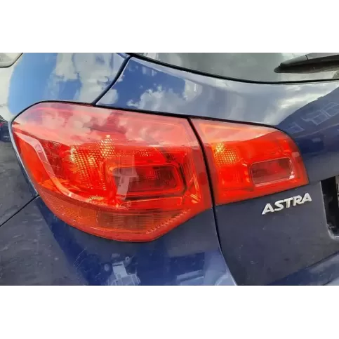 11-B876B фара задня Opel Astra J 2011