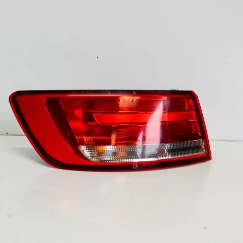 8W5945069A фара задня Audi A4 S4 B9 2017