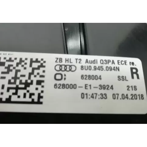 8U0945094N фара задня Audi RS Q3 2014