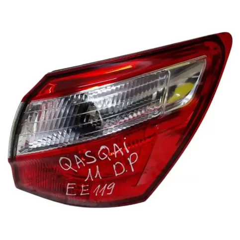 B26550BR00A фара задня Nissan Qashqai 2011