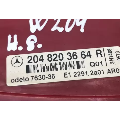 2048203664 фара задня Mercedes-Benz C W204 2008